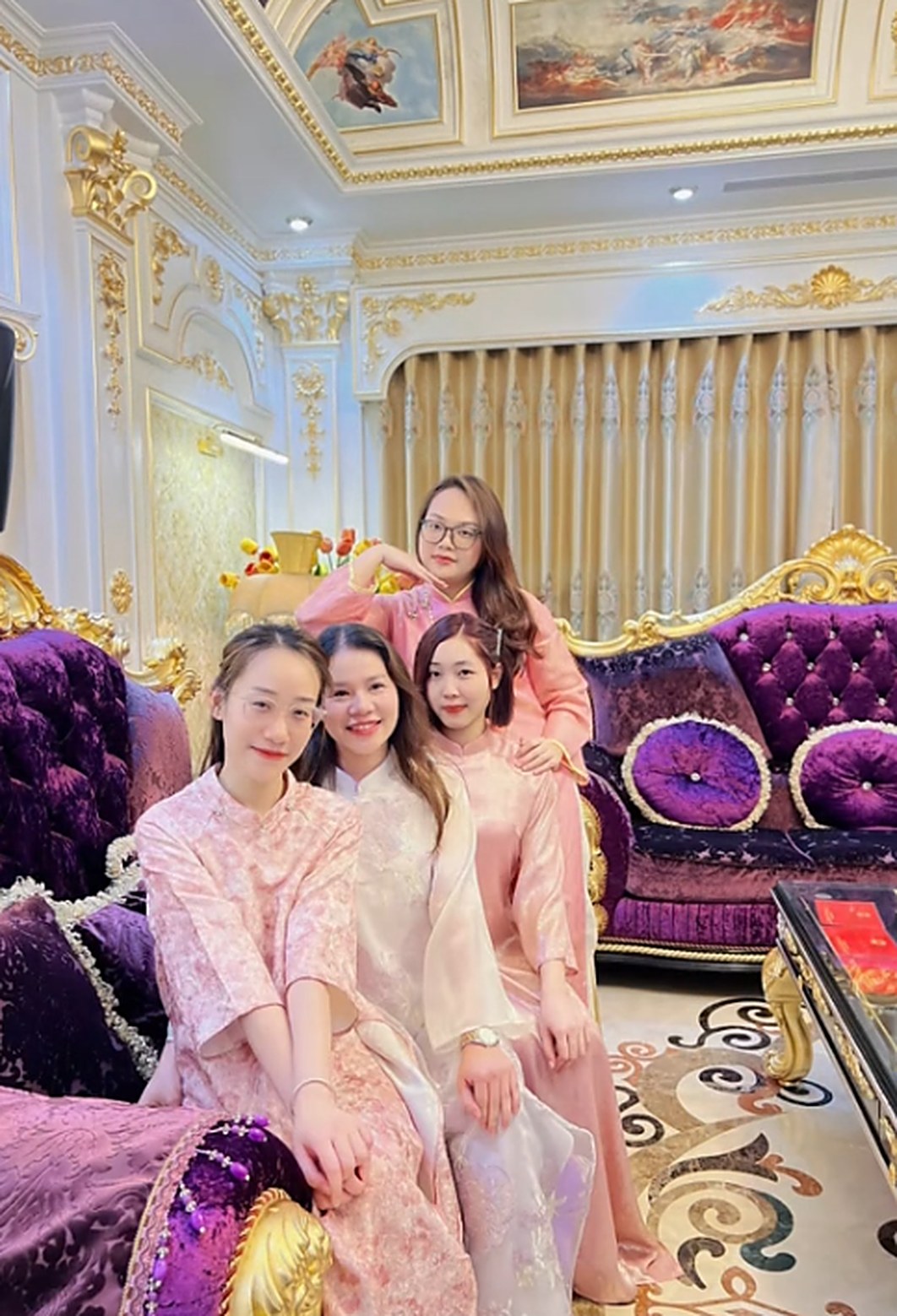 The Phuong Anh team at reception